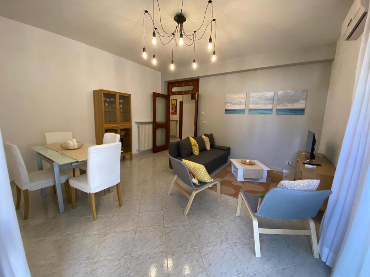 Hotel Ristorante Centosedici Terracina Bagian luar foto