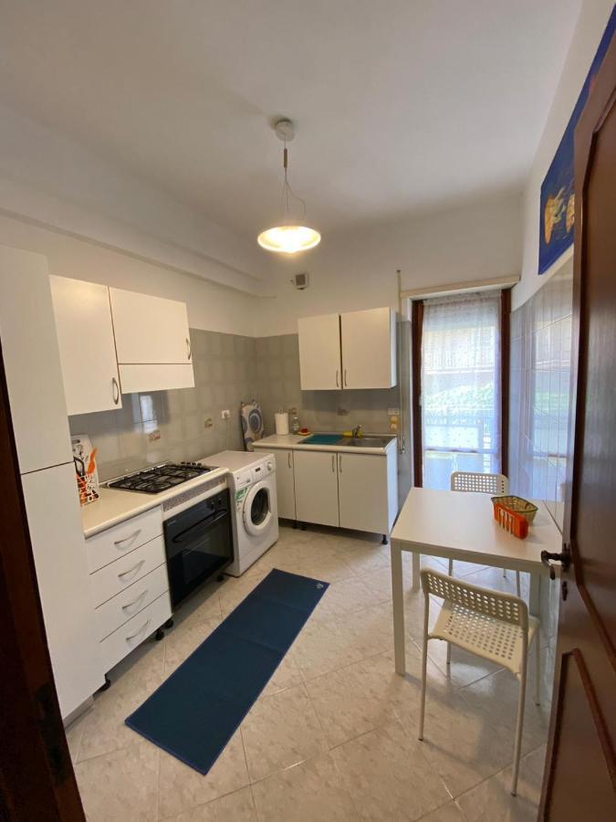 Hotel Ristorante Centosedici Terracina Bagian luar foto