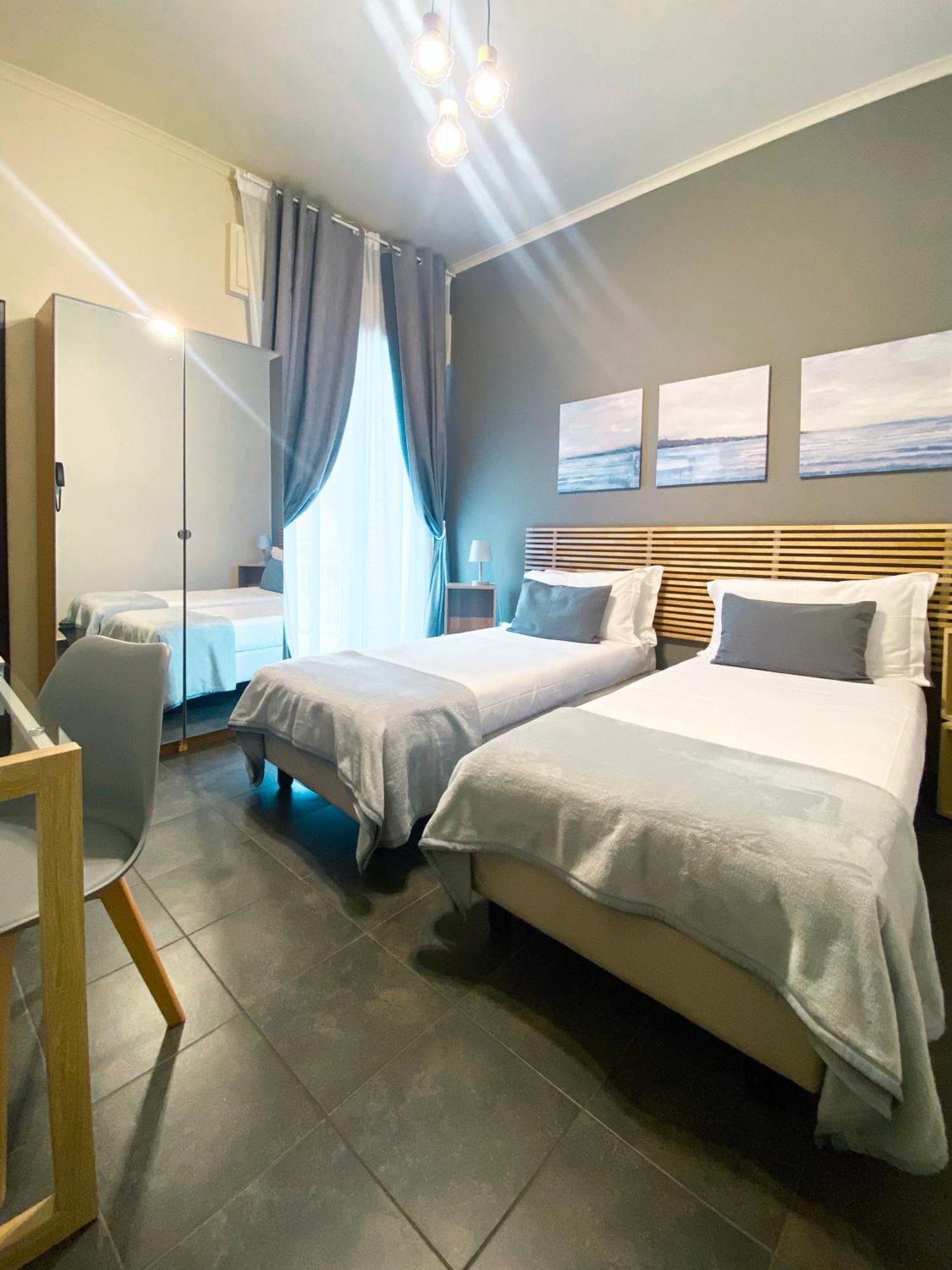 Hotel Ristorante Centosedici Terracina Bagian luar foto