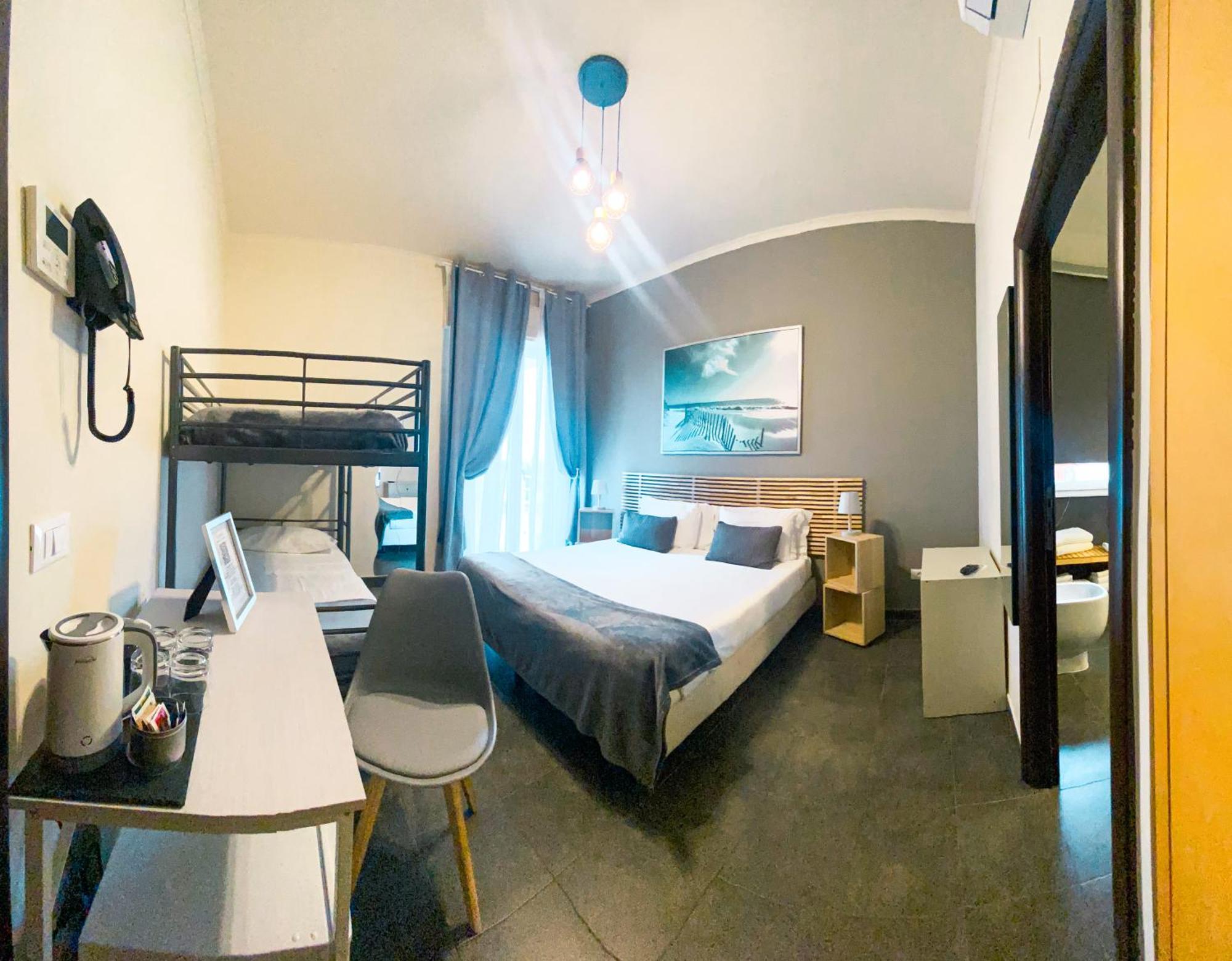 Hotel Ristorante Centosedici Terracina Bagian luar foto
